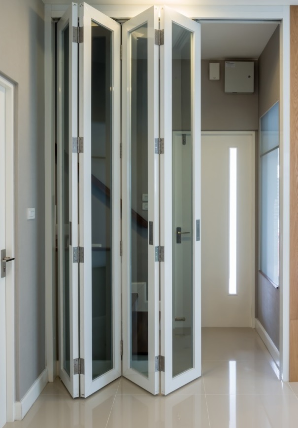 bifold door St Paul's, Fleet Street, EC4